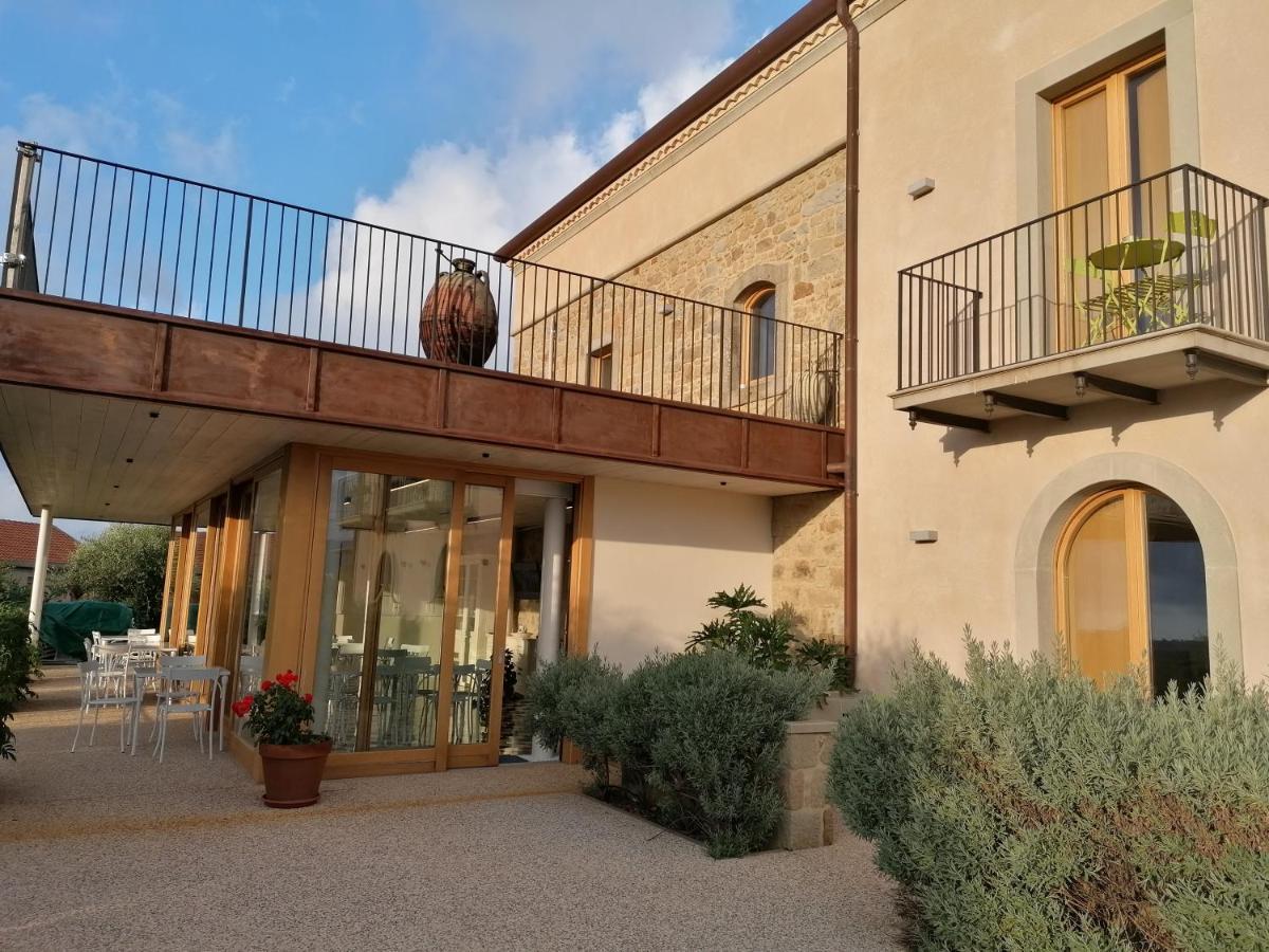 Alimunera Naso Exterior photo