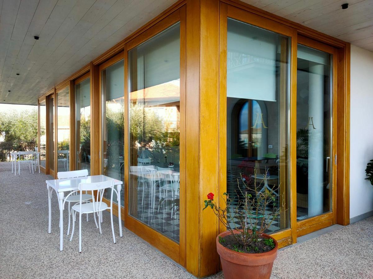 Alimunera Naso Exterior photo
